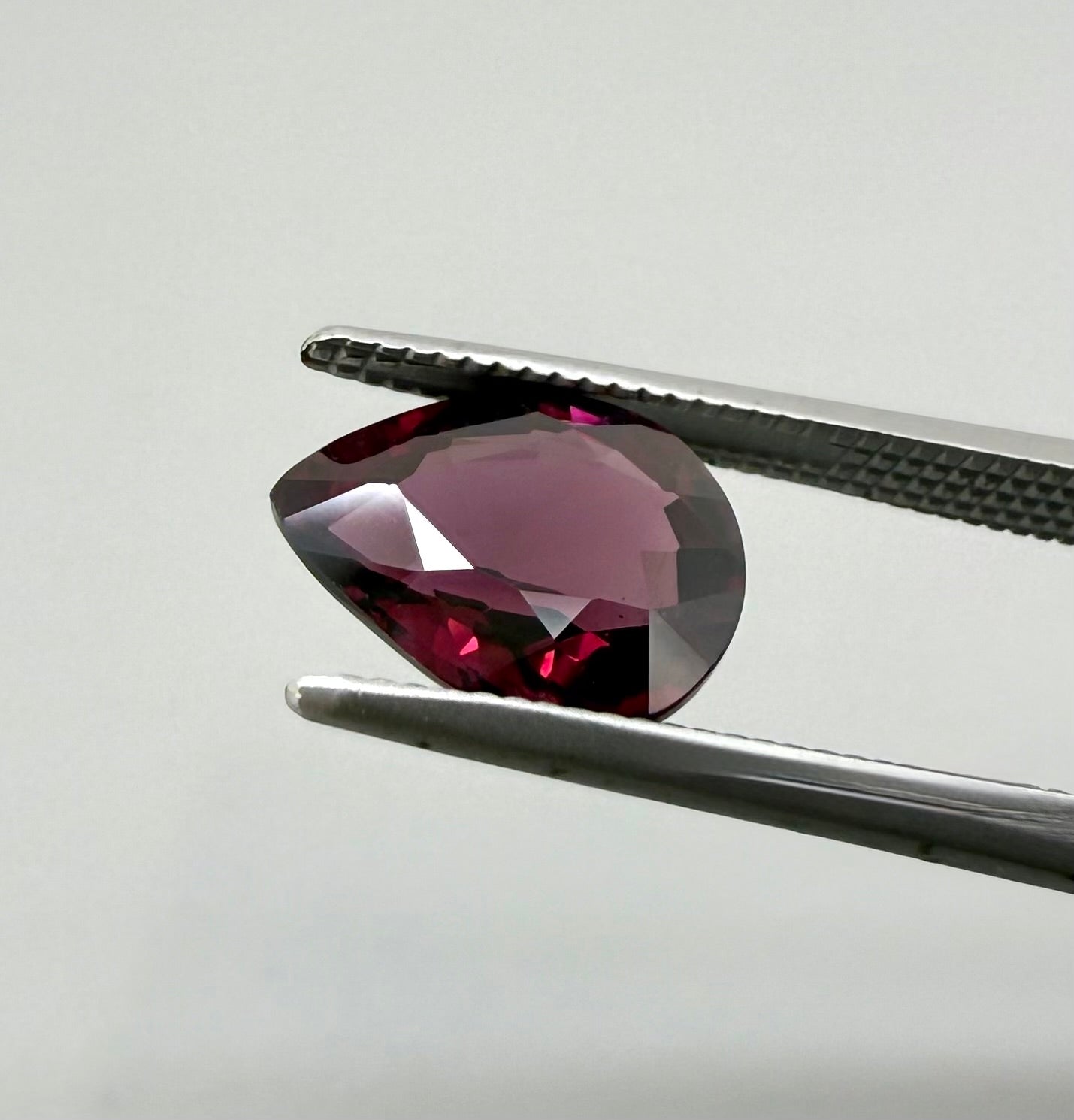 Pink Rhodolite Pear 2.1 Ct