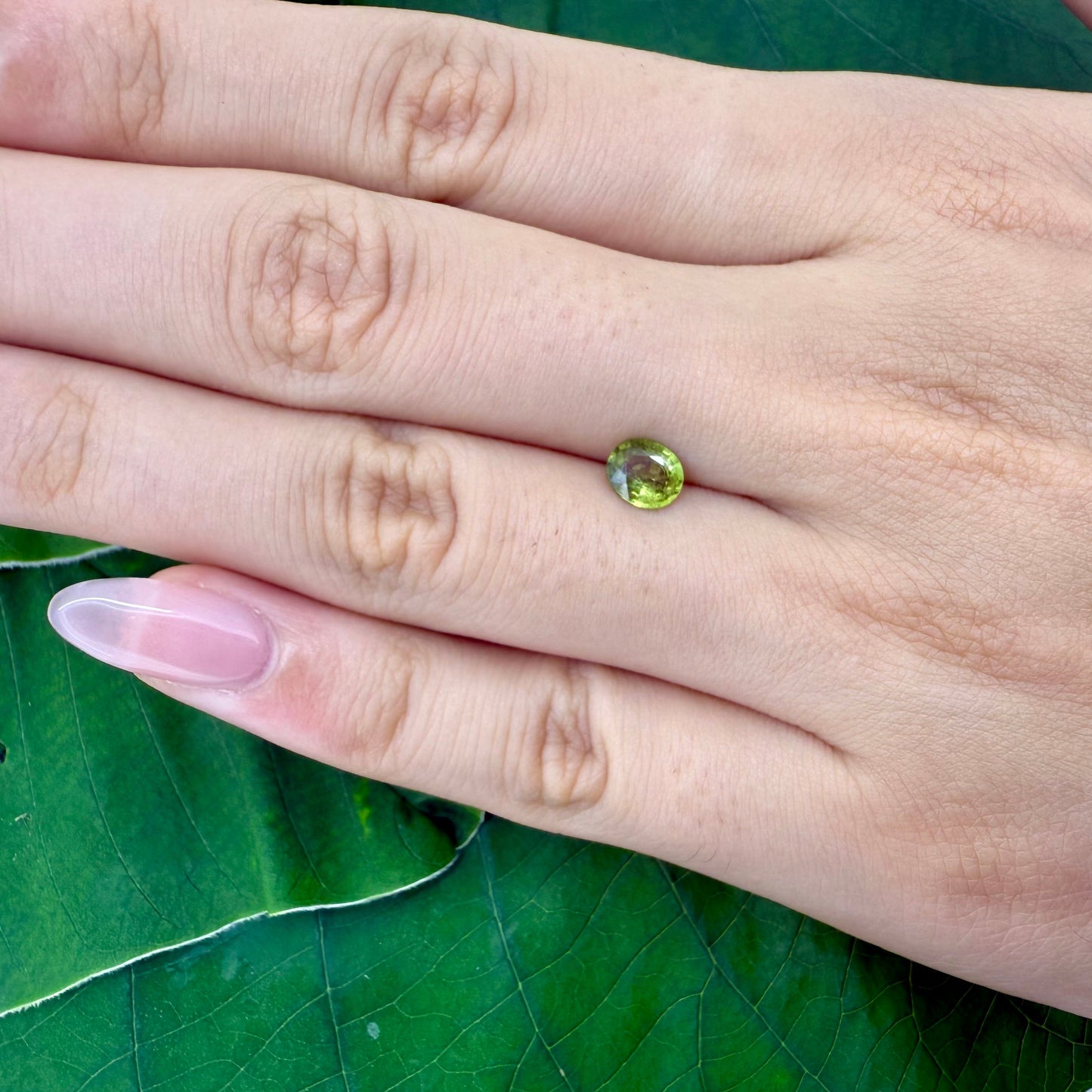 Green Sapphire Oval 0.75 Ct