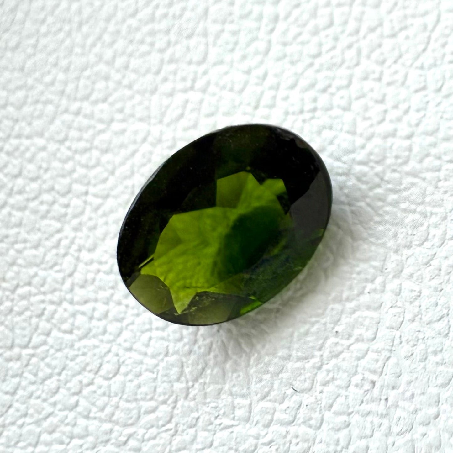 Moss Green Diopside Oval 1.02 Ct