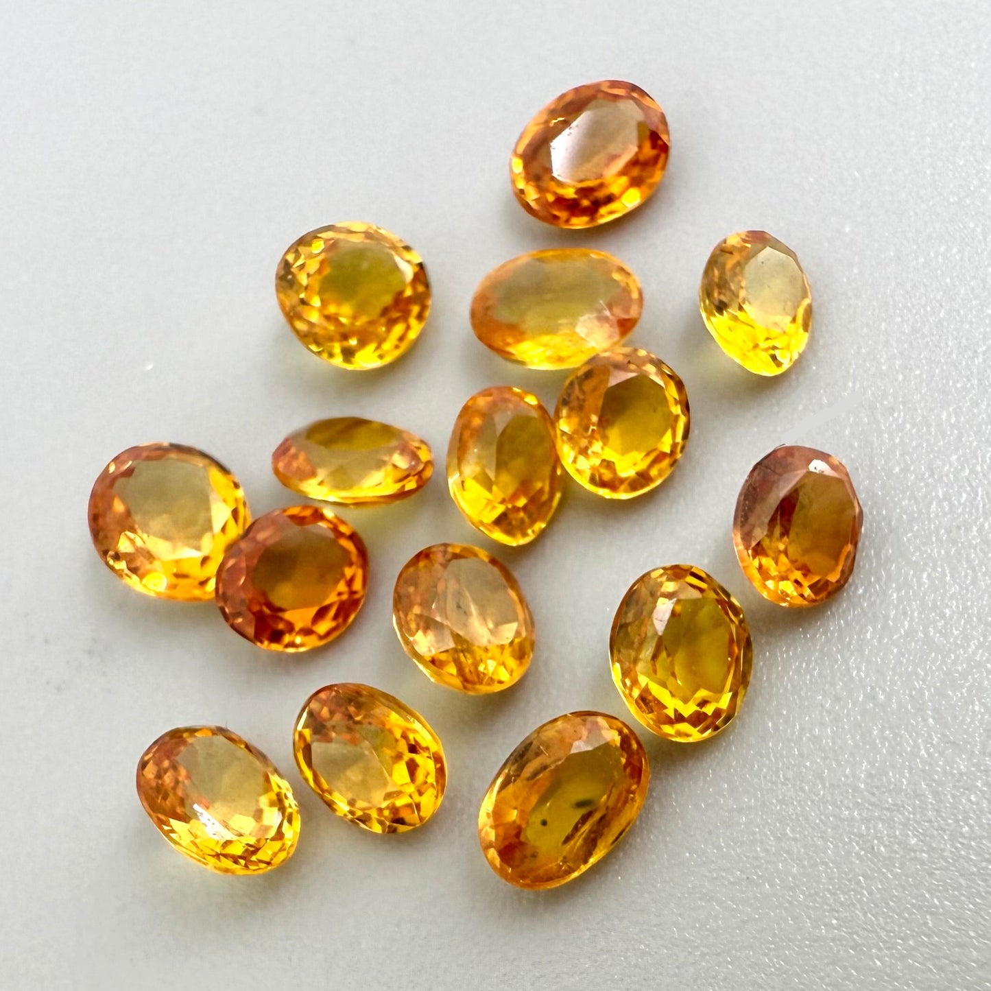 Bi-Color (Yellow, Orange) Sapphire Lot Oval 2.47 Ct