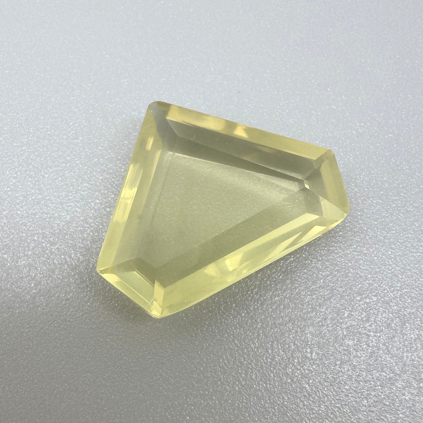 Lemon Quartz Fancy 10.35 Ct
