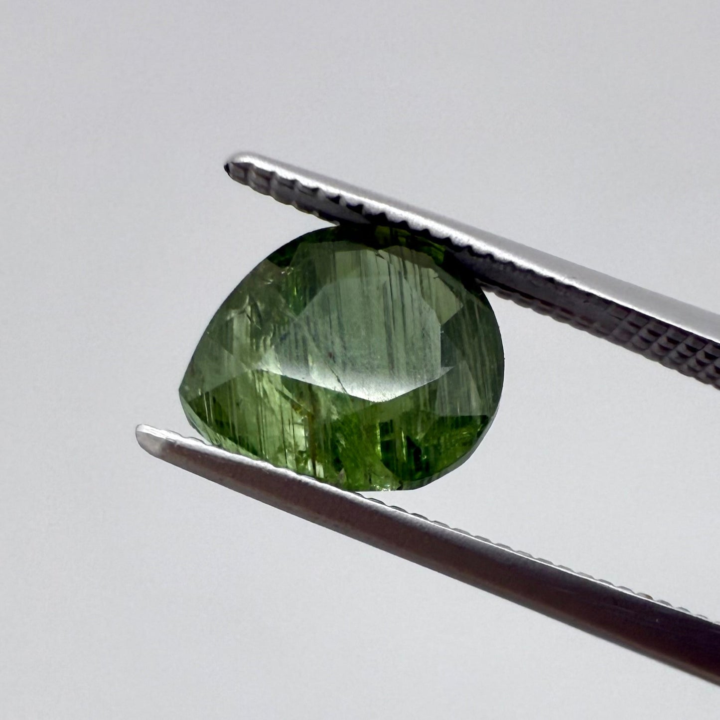 Diopside Pear 2.29 Ct