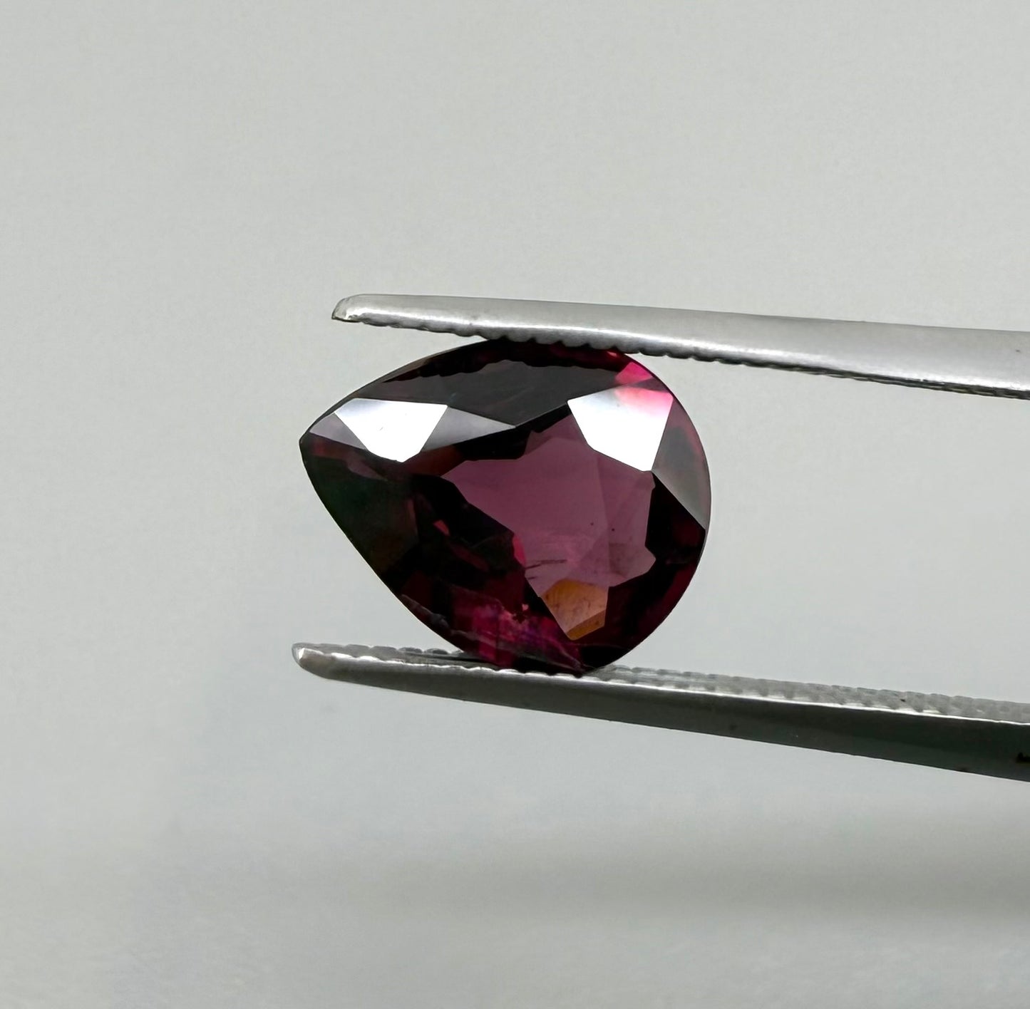 Pink Rhodolite Pear 2.1 Ct