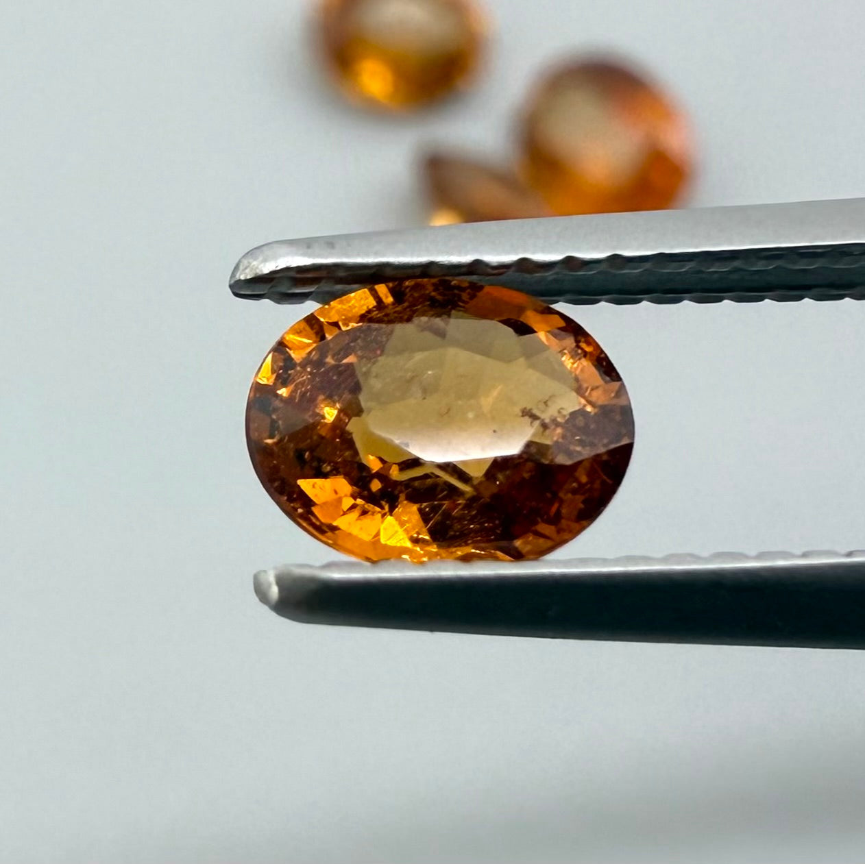 Hessonite Set Oval 1.4 Ct