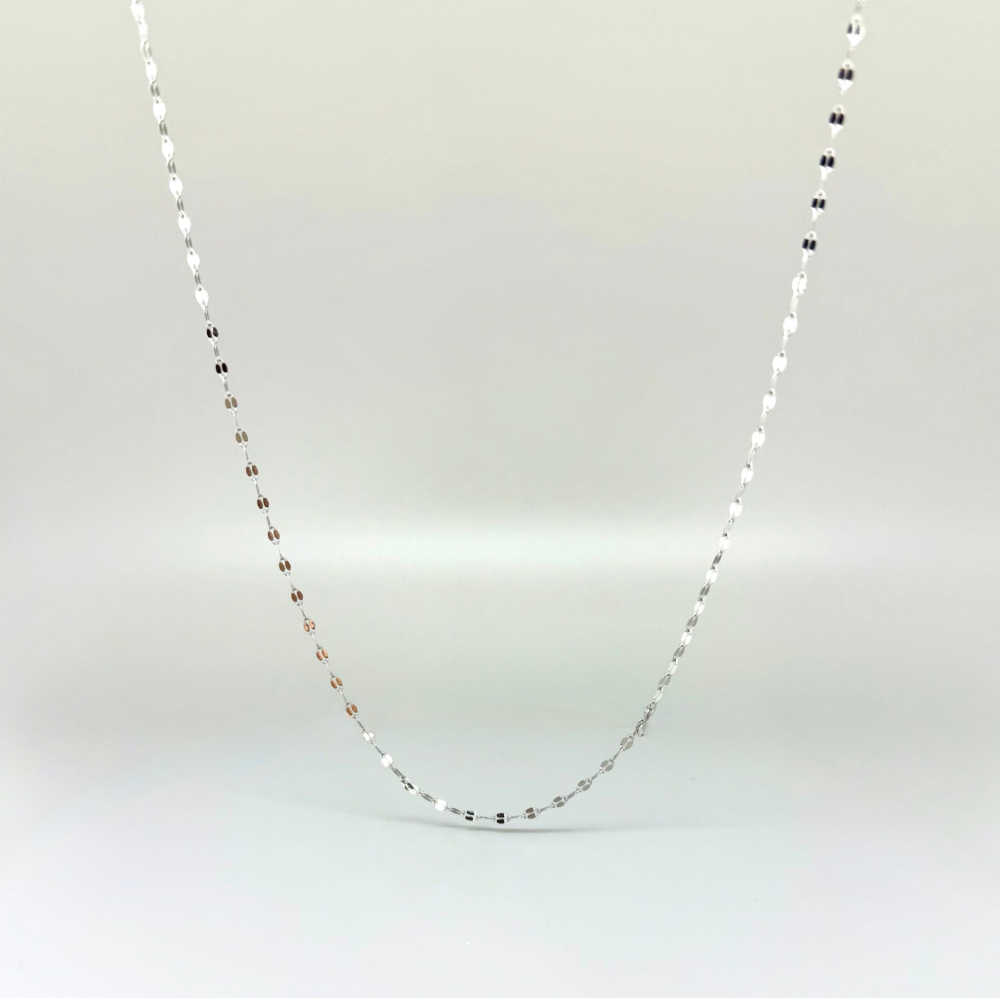 60cm stainless steel chain with polished finish, elegant and durable, ideal for pairing with gemstone pendants.