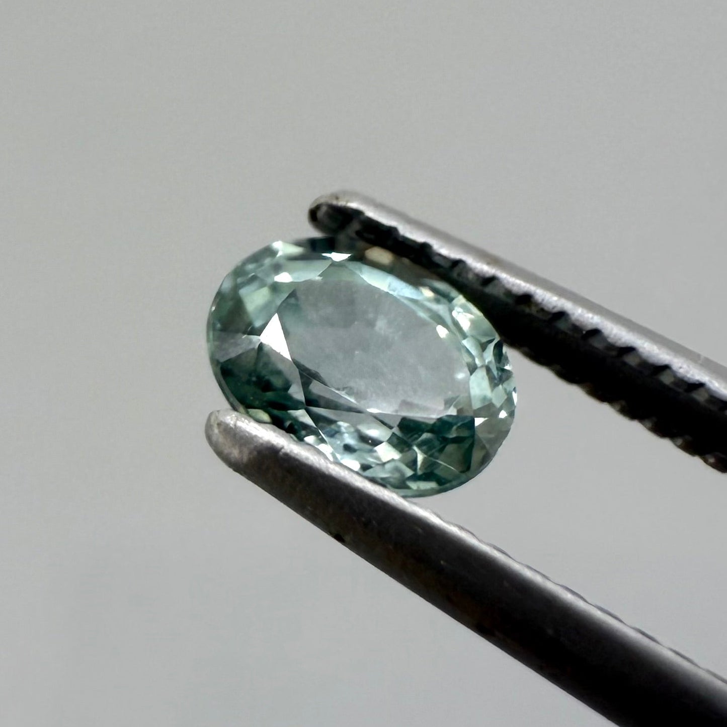 Turquoise Sapphire Oval 0.6 Ct