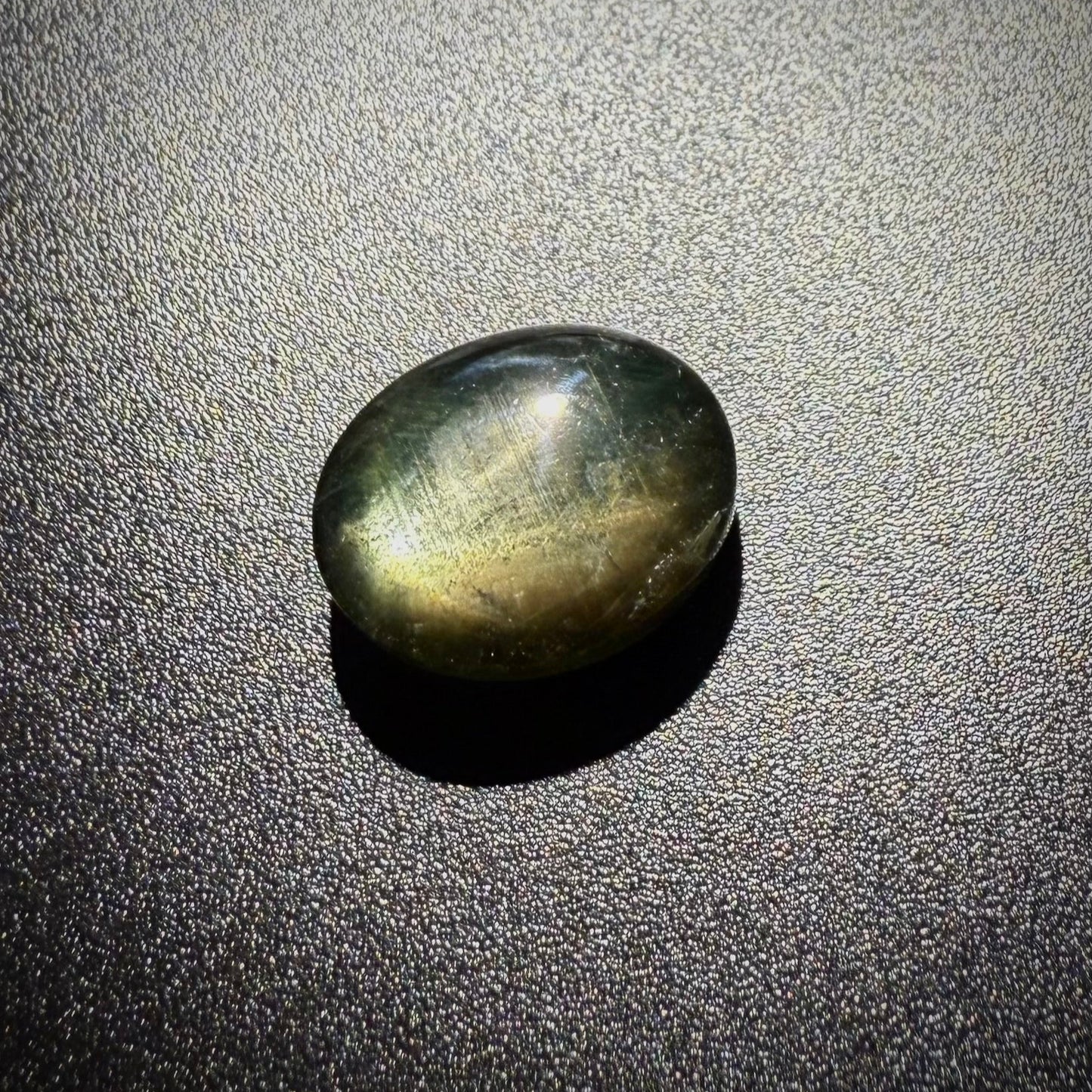 Golden-Brown-Green Star Sapphire Cabochon 14.07 Ct