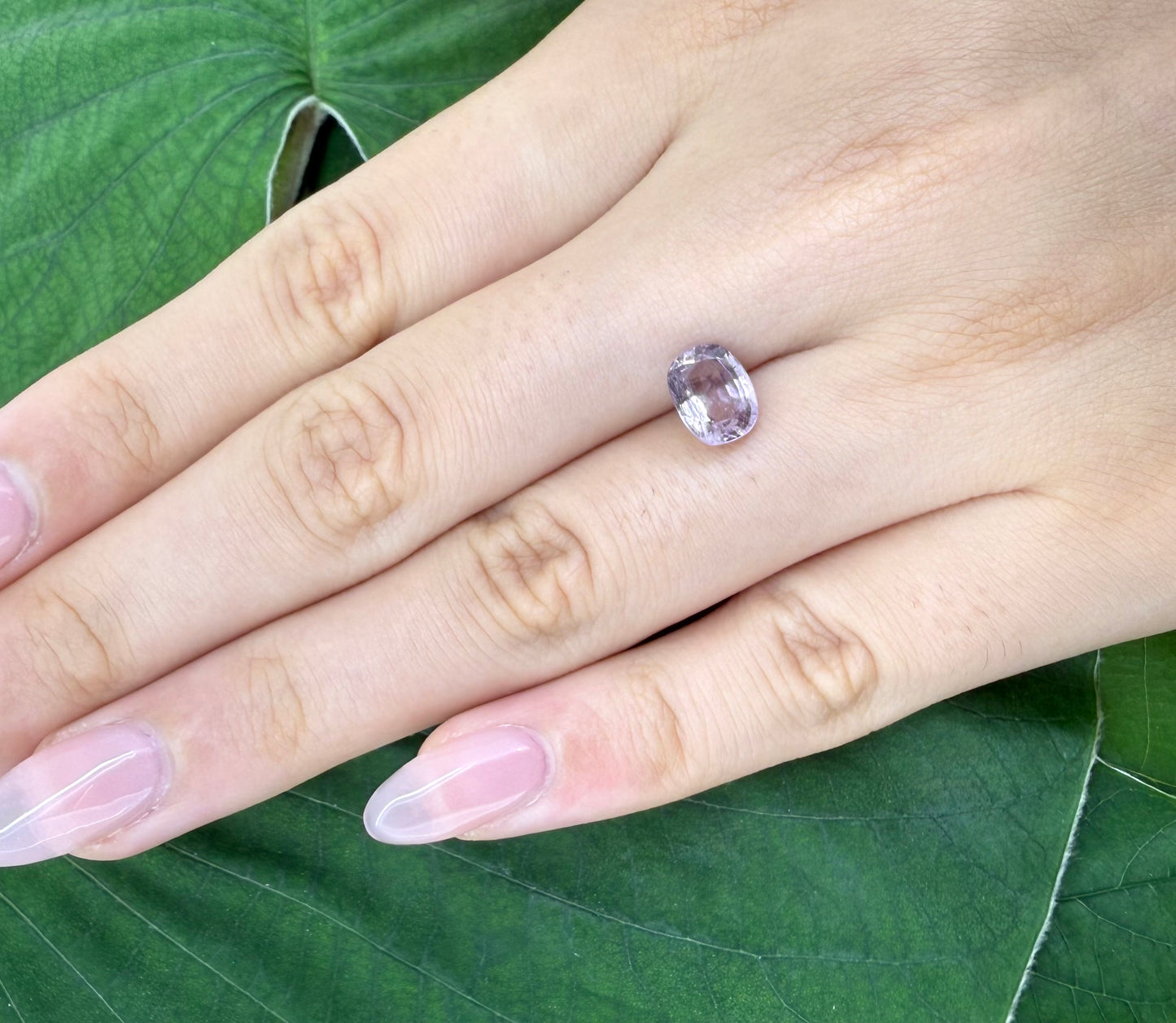 Rosé Spinel Oval 1.85 Ct
