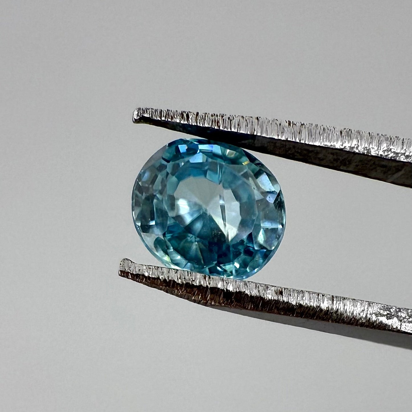 Light Blue Zircon Oval 0.65 Ct