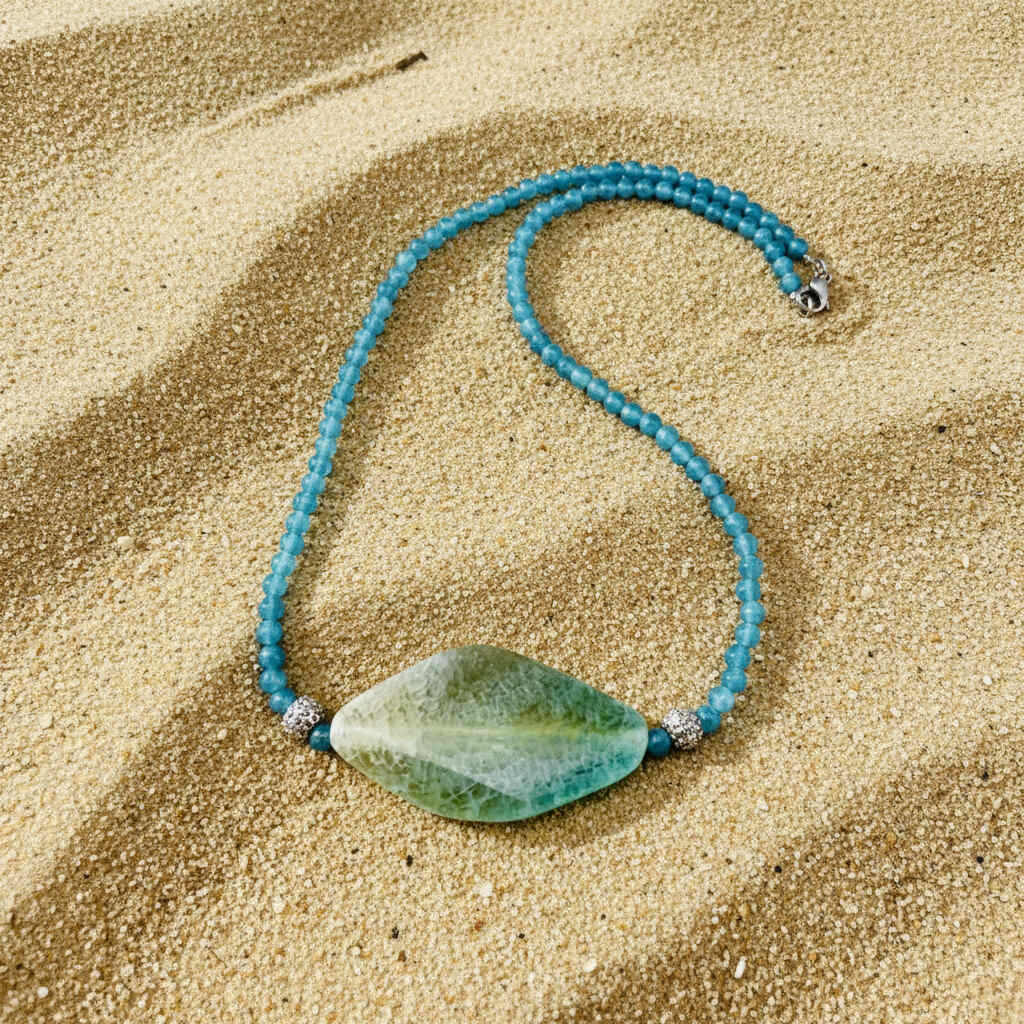 Blue quartz necklace with green–blue agate centerpiece, handcrafted, 44 cm.