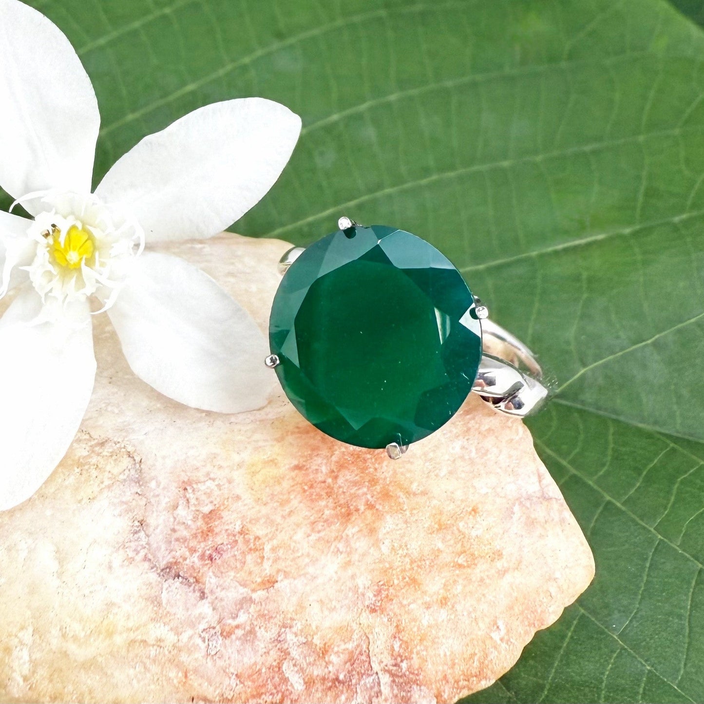 White gold plated sterling silver ring with polished round green agate gemstone, elegant solitaire design with natural shine.