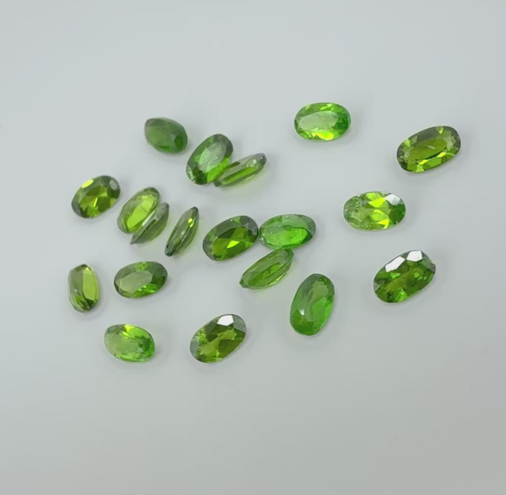 Loose Vibrant Green Diopside gemstone lot, oval cut
