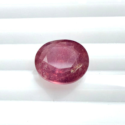 Pinkish Red Ruby Oval 4ct
