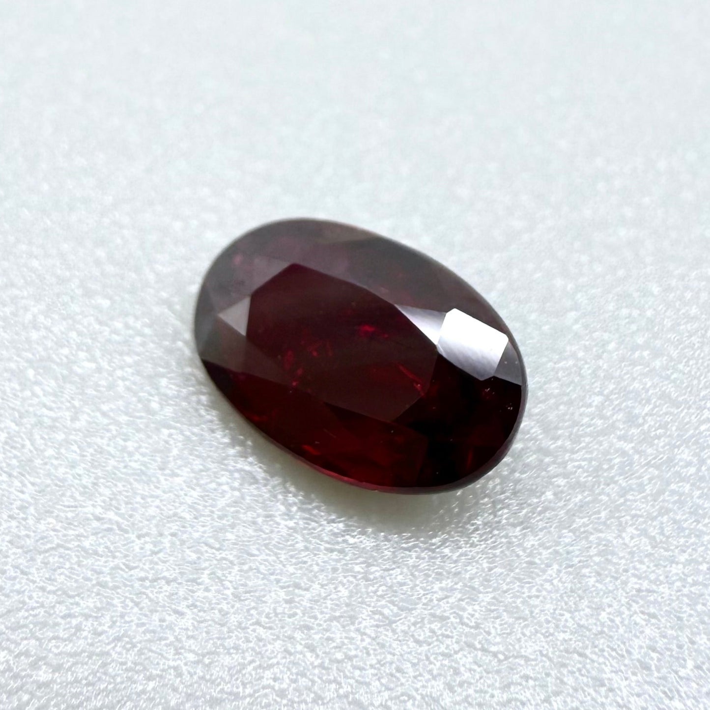 Pigeon Blood Ruby Oval 0.97 Ct