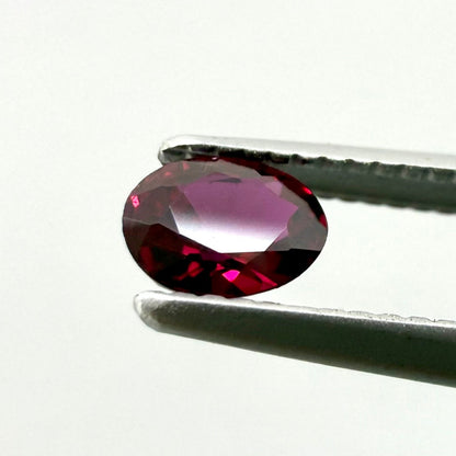 Pink-Red Ruby Oval 0.31 Ct