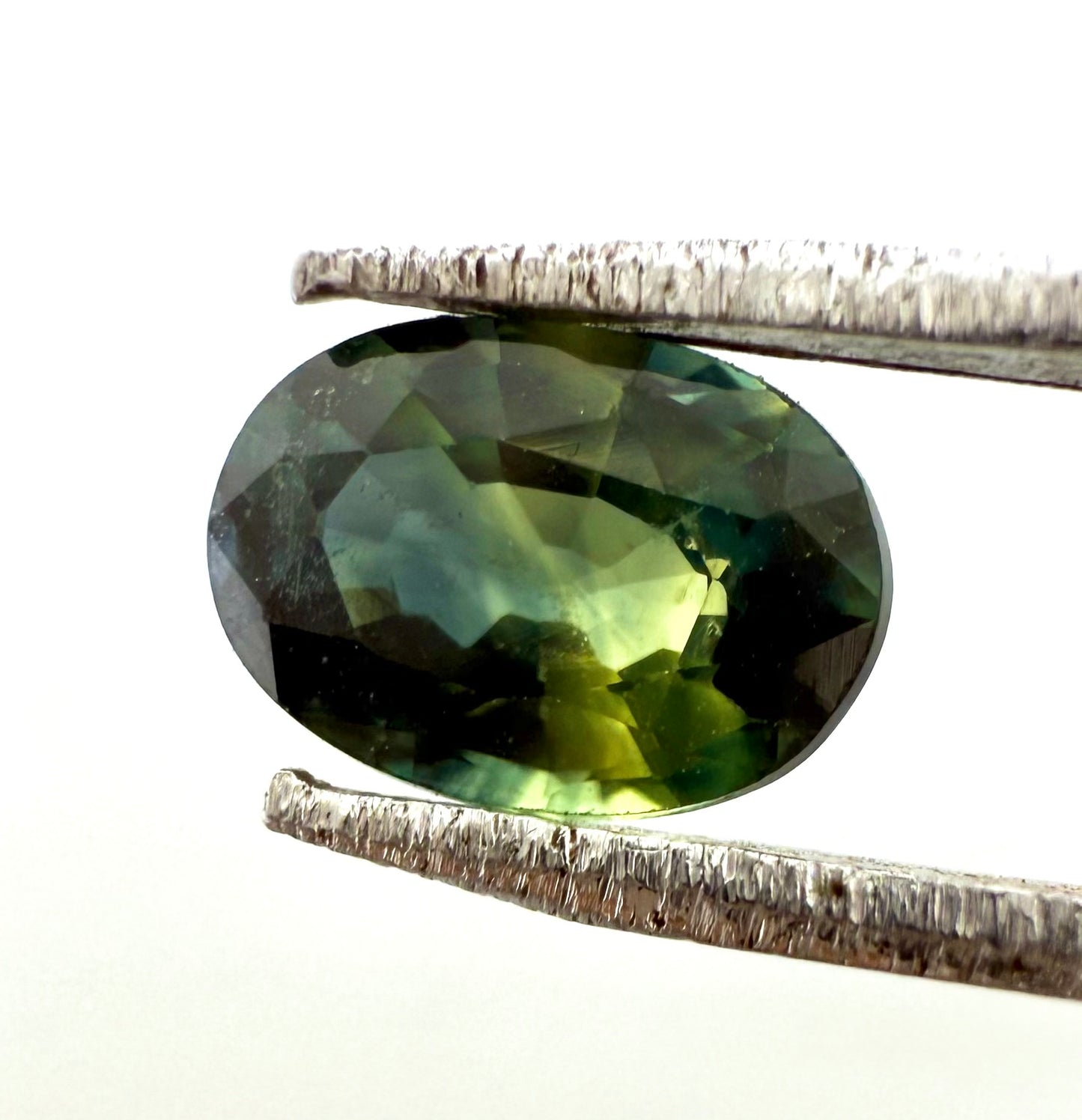 Bi-Color (Green Blue) Sapphire Oval 0.69 Ct