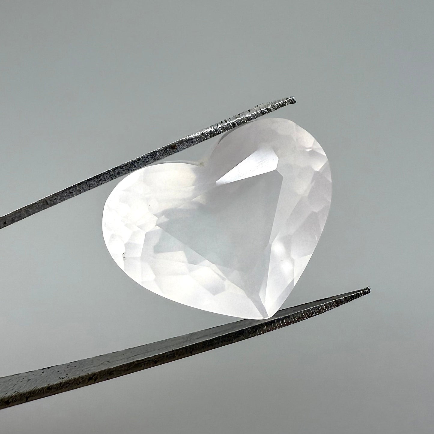 Big White Quartz Heart 10.88 Ct