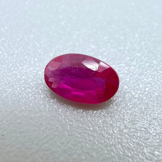 Pink-Red Ruby Oval 0.31 Ct