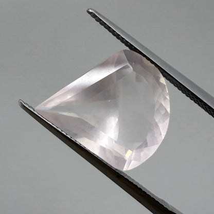 Rose Quartz Fancy Pear 5.26 Ct