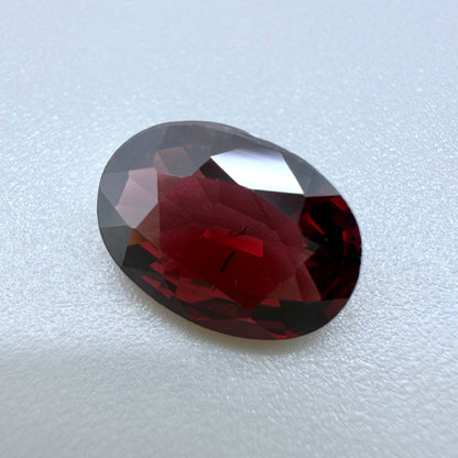 Red Rhodolite Oval 1.6 Ct