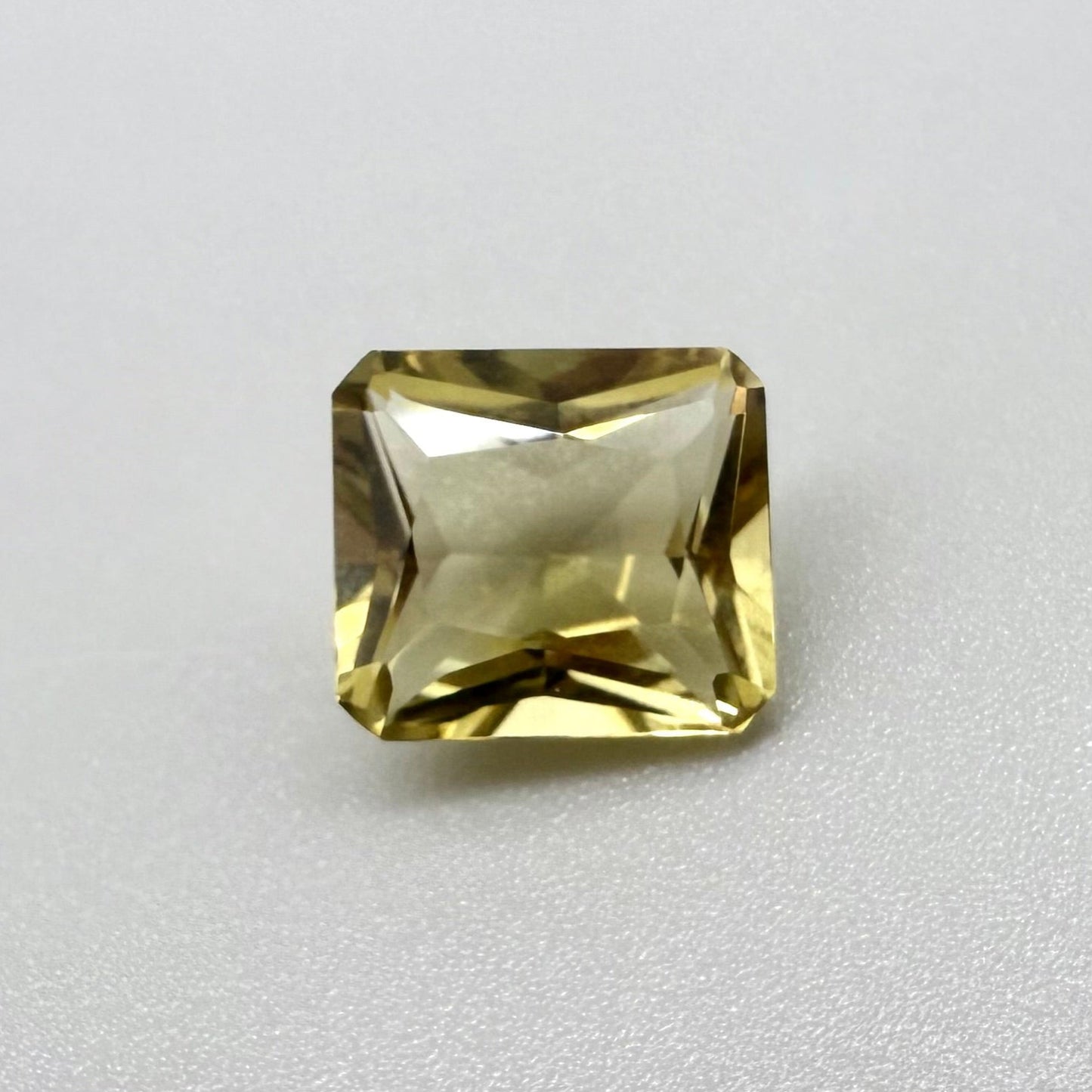 Lemon Quartz Cushion 6.68 Ct