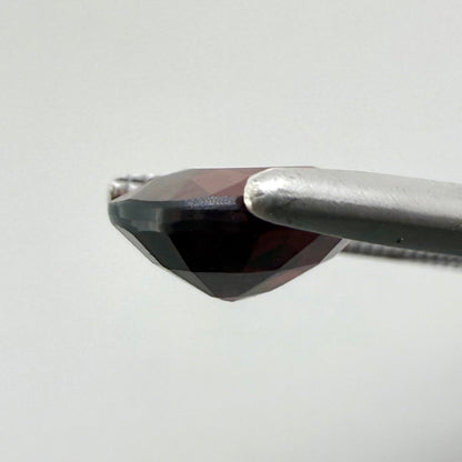 Red Rhodolite Oval 2.1 Ct