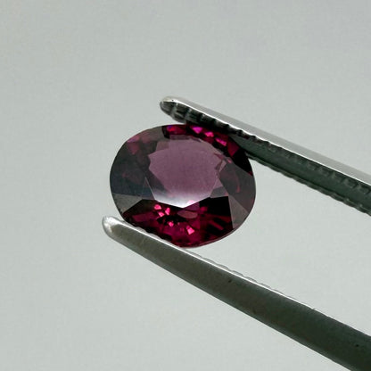 Pink-Red Rhodolite Round 1.1 Ct