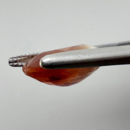 Vibrant Sand Orange Sunstone Oval 3.1 Ct