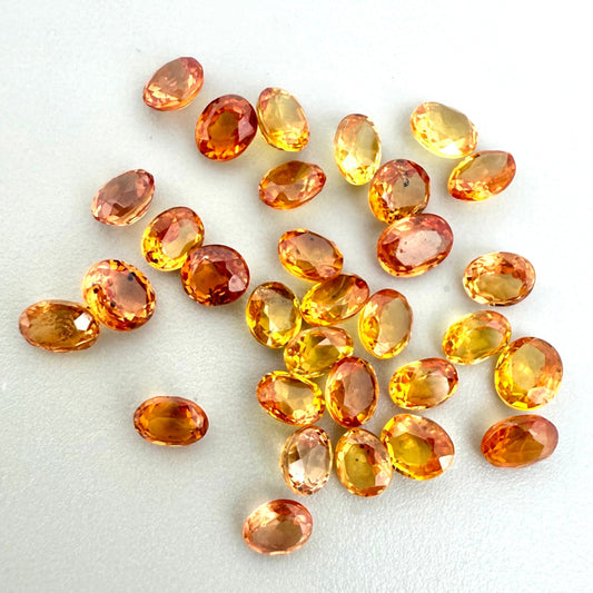 Bi-Color (Yellow, Orange) Sapphire Lot Oval 3.59 Ct