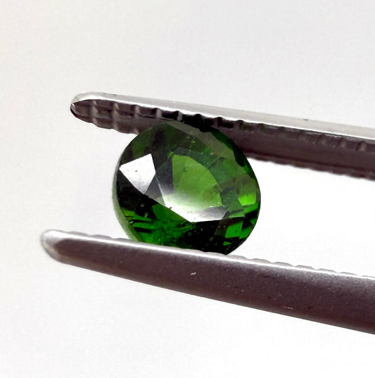 Chrome Diopside Round 0.45 Ct