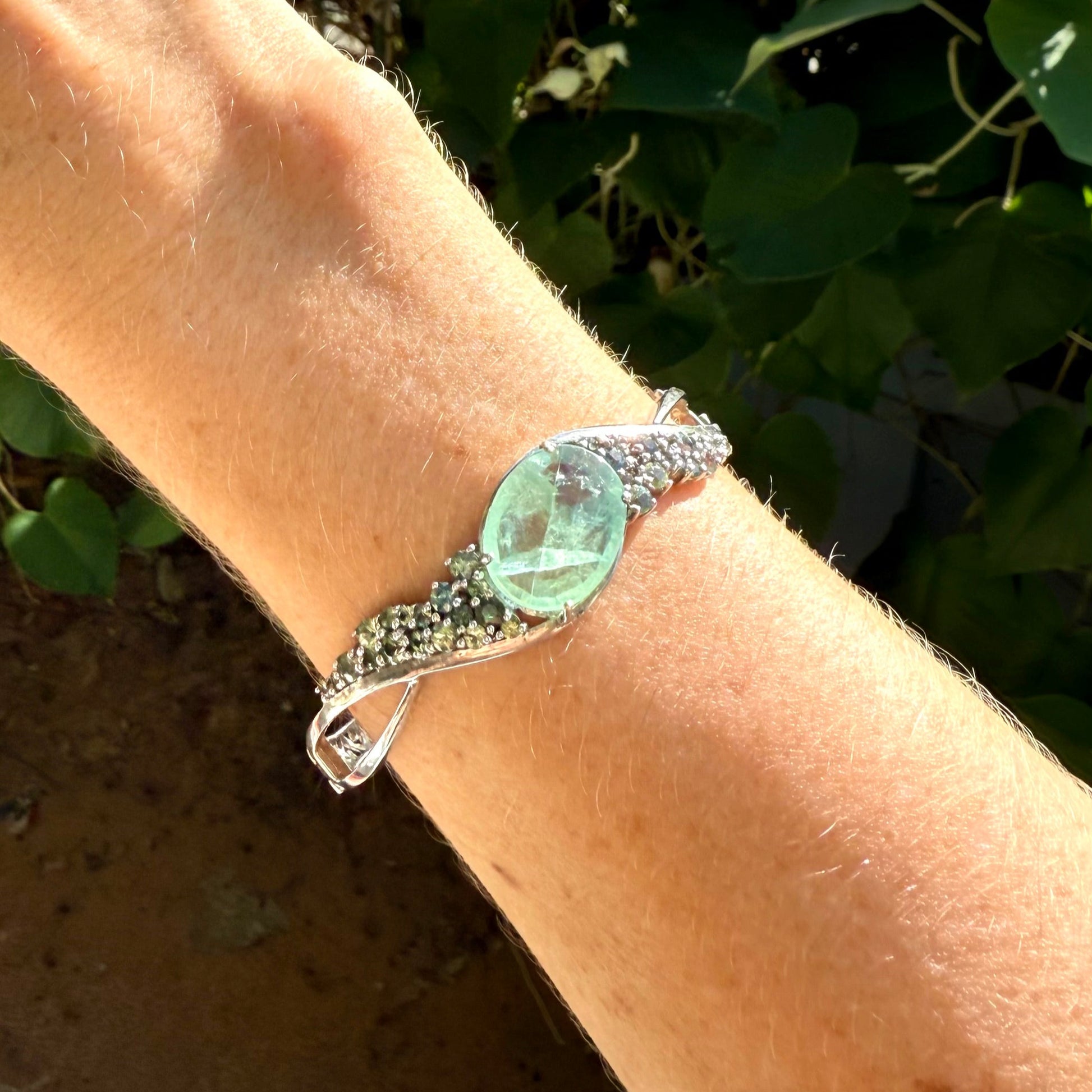 Fluorite and sapphire silver bangle plated in white gold