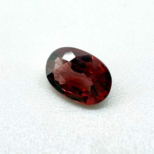 Red Rhodolite Oval 1.5 Ct