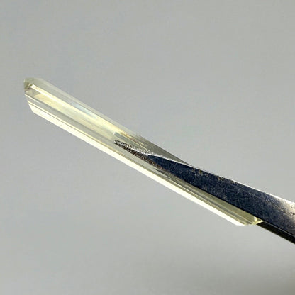 Lemon Quartz Baguette 5.3 Cts