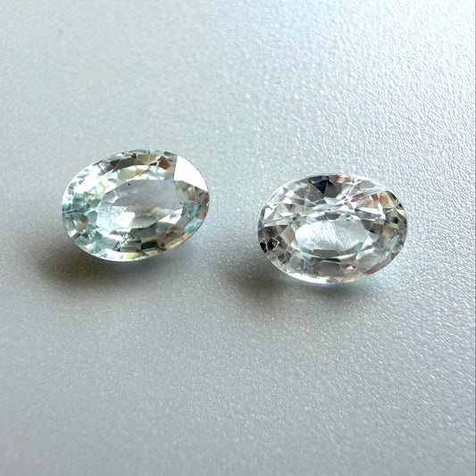 White Blue Aquamarine Set Oval 2 Ct