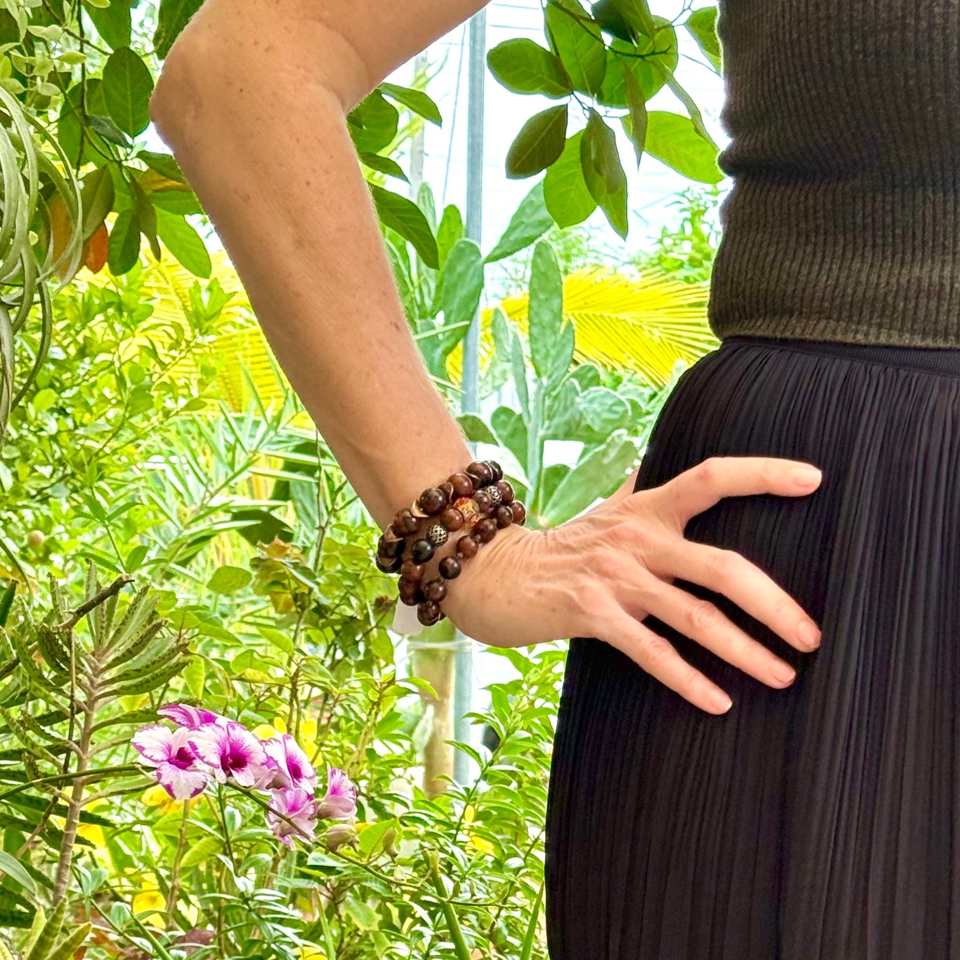 Mahogany obsidian beaded bracelet, 18cm, natural brown and black gemstone beads on elastic stretch band.