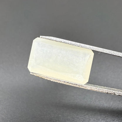 Moonstone Radiant 4.62 Ct
