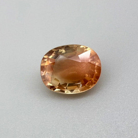 Vibrant Sand Orange Sunstone Oval 2.9 Ct