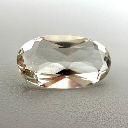 Light Champagne Topaz Oval 4.75 Ct