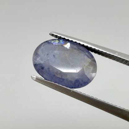 Bi-Color (Violet Gold) Iolite Oval 2.1 Ct