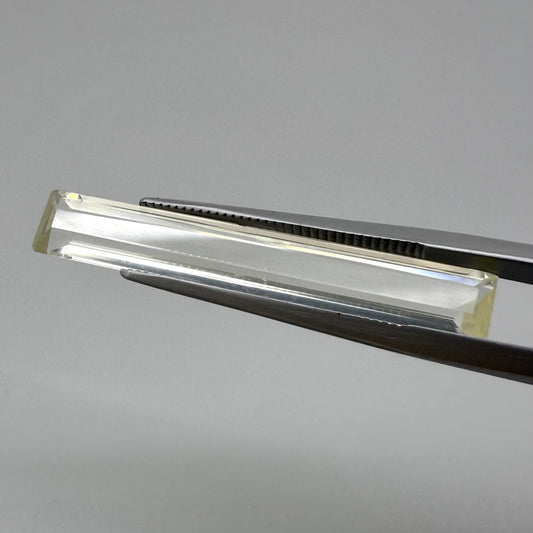 Lemon Quartz Baguette 5.3 Cts