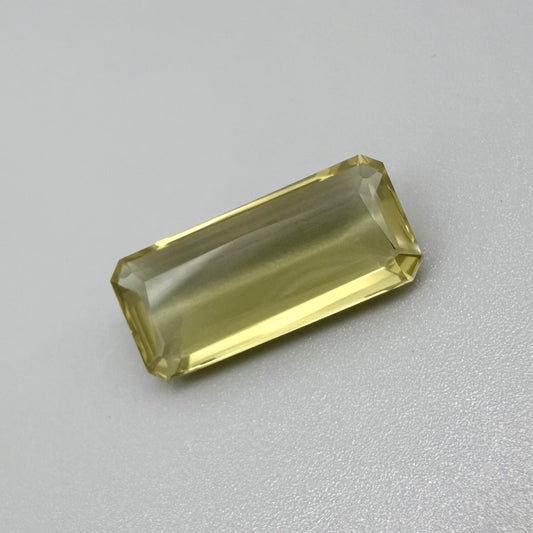 Lemon Quartz Baguette 14.5 Ct