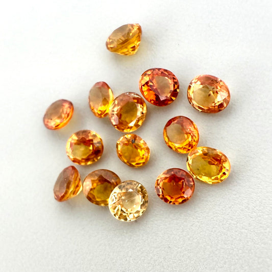 Bi-Color (Yellow, Orange) Sapphire Lot Round-Oval 1.37 Ct