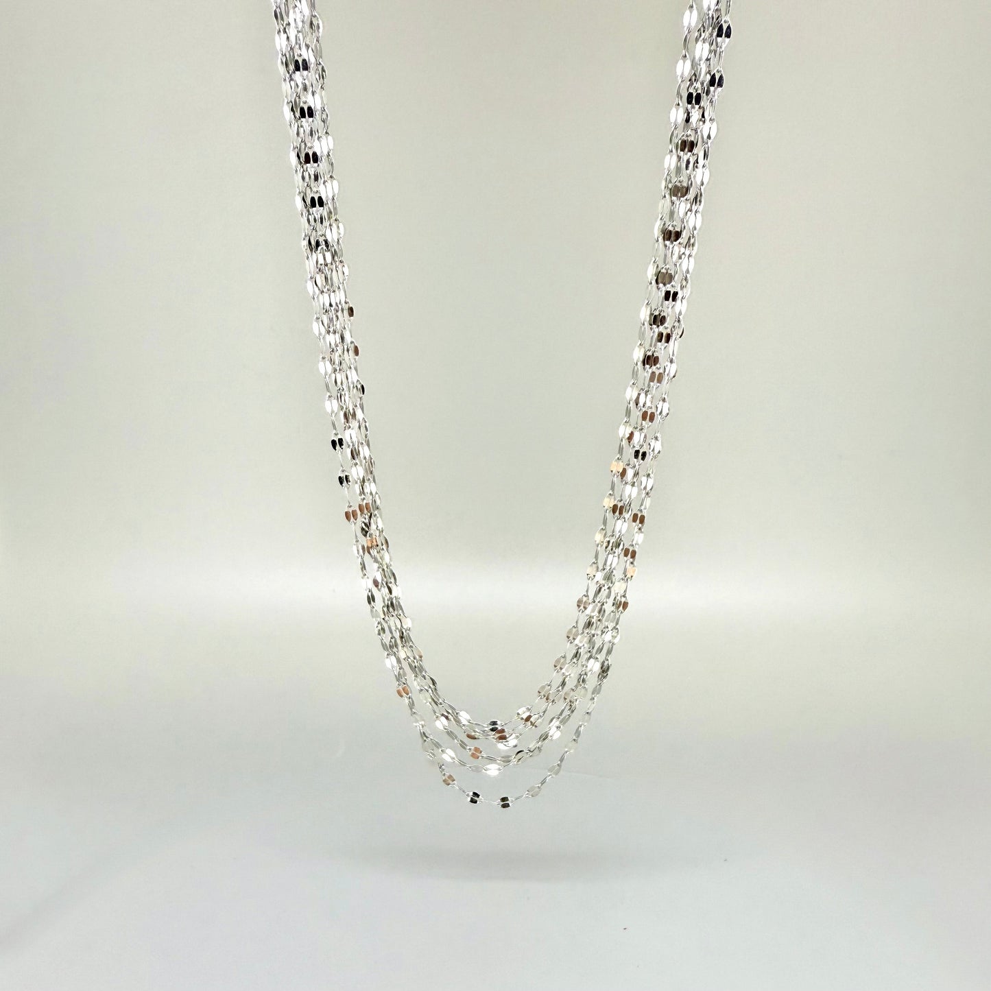 45 cm stainless steel chain with polished finish, elegant and durable, ideal for pairing with gemstone pendants.