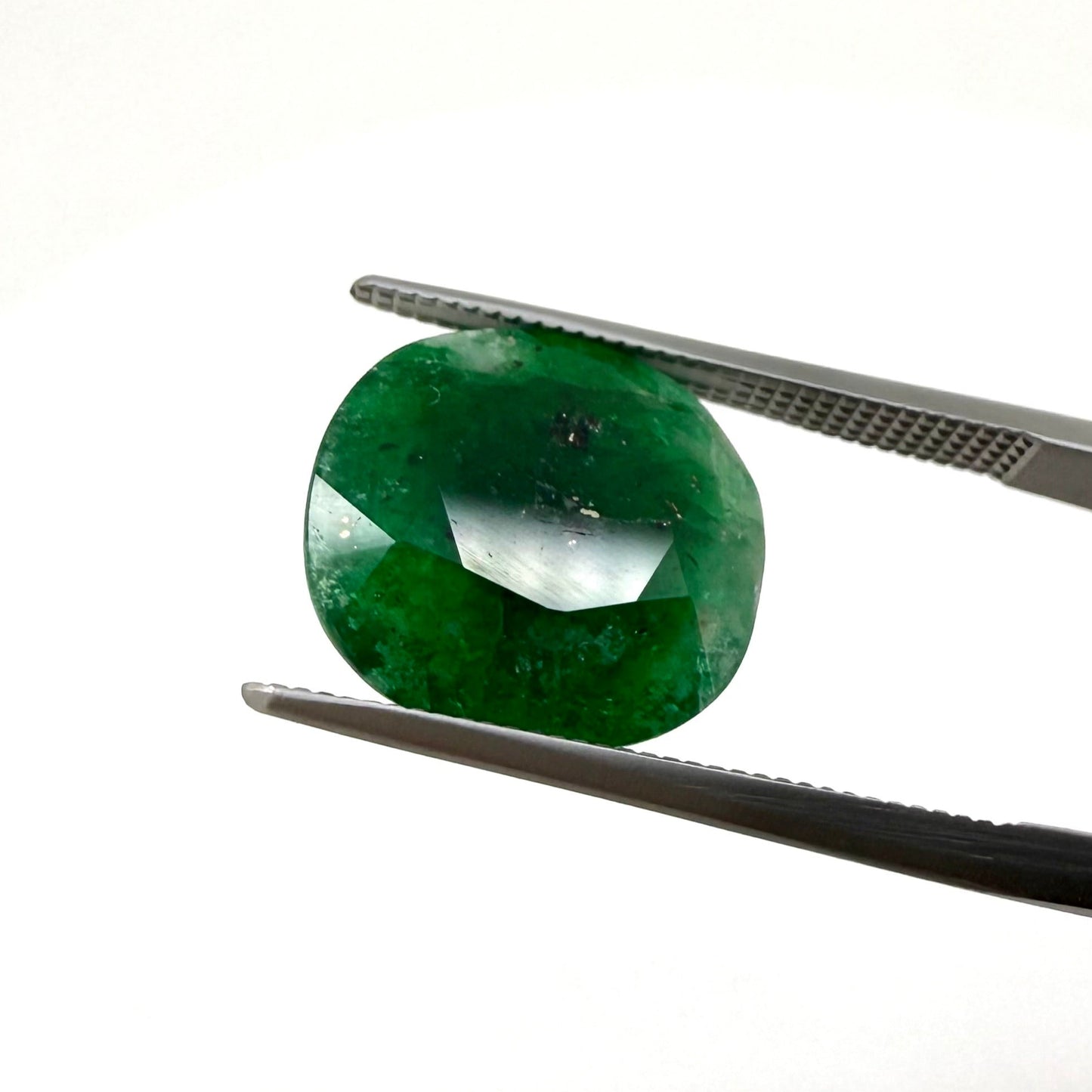 Vibrant Green Emerald Oval 6.14 Cts