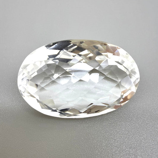 Huge Chrystal White Quartz Oval 67.9 Ct