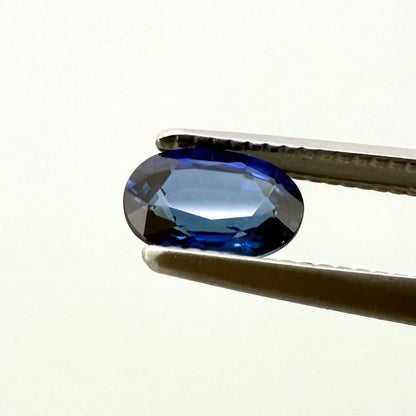 Vibrant Royal Blue Sapphire Oval 0.64 Ct