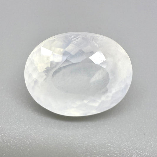 Milky White Quartz Oval 14.7 Ct