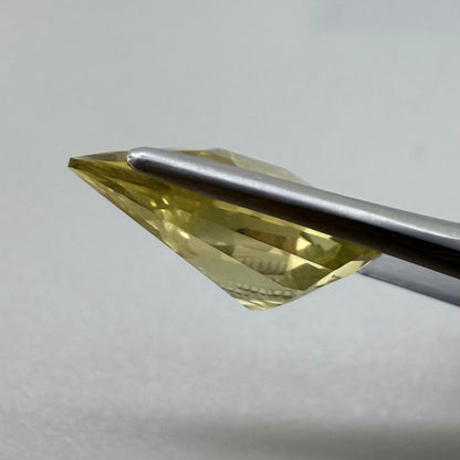Big Lemon Quartz Fancy 12.97 Ct
