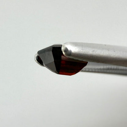 Red Garnet "Pyrope" Emerald cut 0.5 Ct