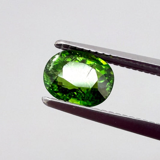 Tsavorite Oval 0.74 Ct